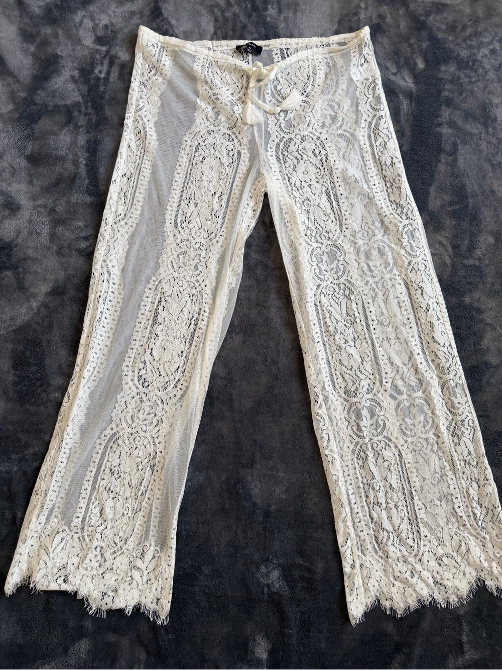 AAKAA Women’s Ivory Lace Wide Leg Pants Size M Medium Boho Crochet Style.